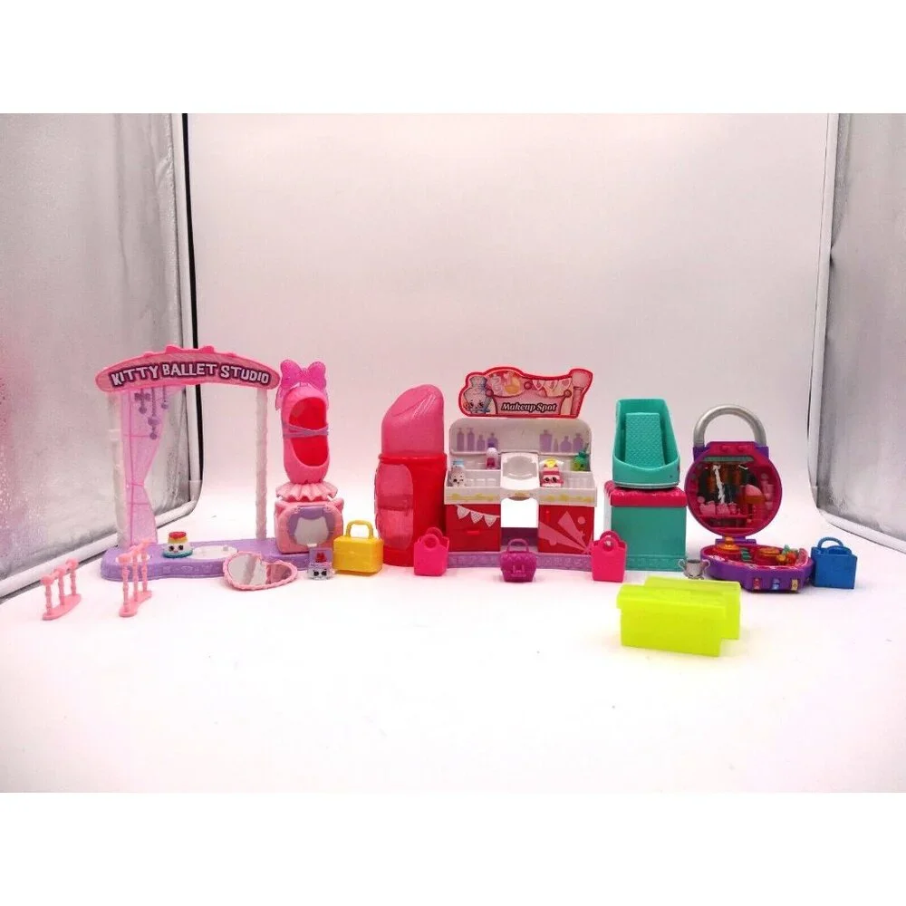Shopkins SHOE DAZZLE Fashion Spree Playset SHOPKINS Make-Up Spot Playset  Lil Se